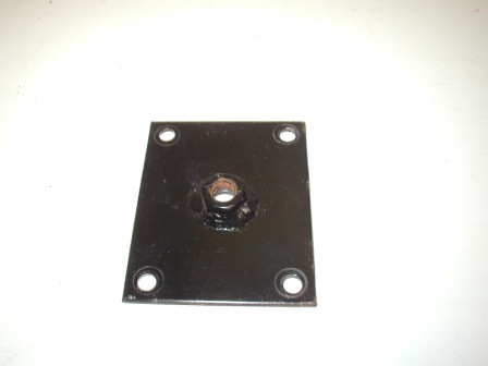 Road Hawg Redemption Machine Leg Leveler Mounting Plate (Item #20) (3 15/16 X 3 1/8 X 7/16 Course Thread) $4.49